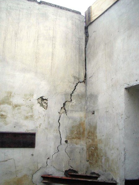 Structural cracks in the masonry walls evident.  Cintec anchors were used to repair the cracks at Oldbridge House, Co. Meath, Ireland